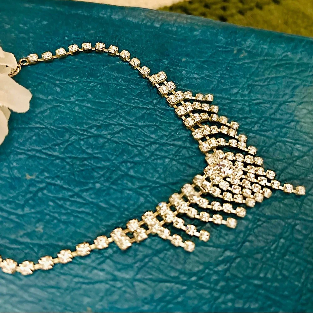 Rhinestone Fringe Necklace - Women Jewelry - Picture 5 of 8